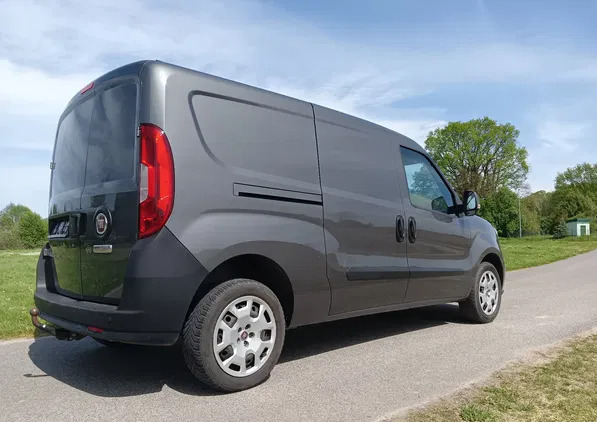 Fiat Doblo cena 46900 przebieg: 73613, rok produkcji 2018 z Gostynin małe 436